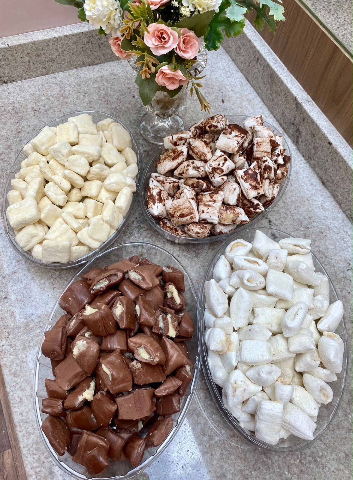 Pote de balinhas de coco — 1 kg (escolha 1 sabor)